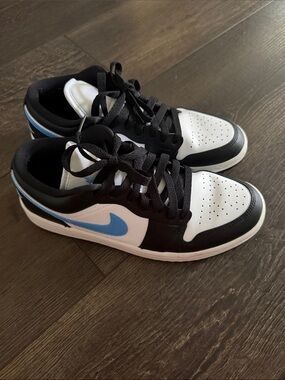 Women’s Jordan’s